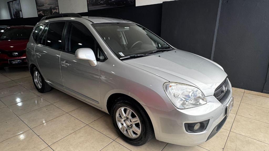 KIA Carens 2.0 EX 16V GASOLINA 4P AUTOMÁTICO 2010