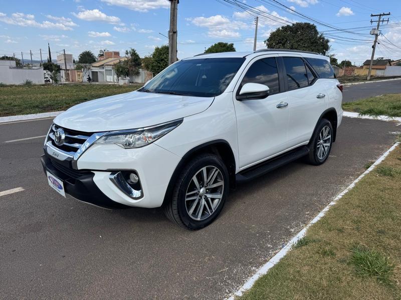 Toyota Sw4 Hilux SW4 SRV 4x2 2.7 Flex 16V Aut. 2018