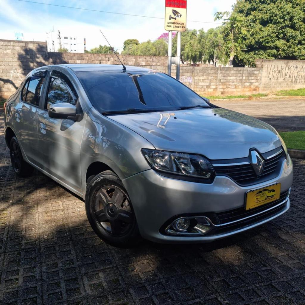 Renault Logan 2014