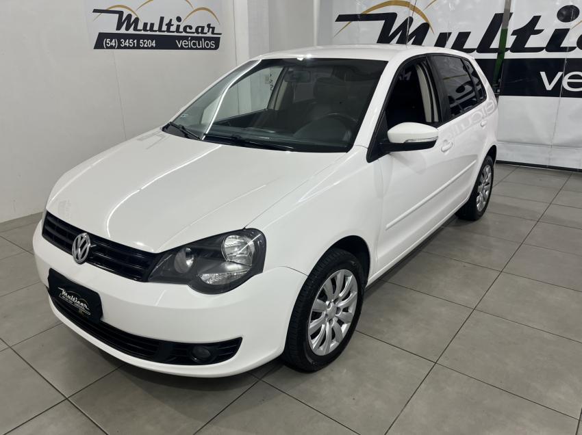 Volkswagen Polo Polo 1.6 Mi/S.Ouro 1.6 Mi Tot.Flex 8V 5p 2014