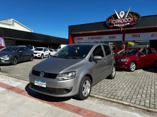 Foto do veículo Volkswagen Fox 1.0 Mi Total Flex 8v 5p