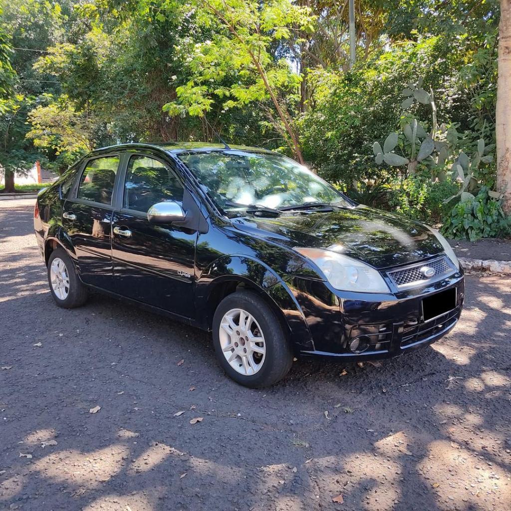 Ford Fiesta Fiesta Sed. 1.6 8V Flex 4p 2010