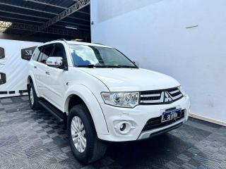 Foto do veículo Mitsubishi Pajero Hpe 3.2 4x4 T.i. Dies. 5p Aut.