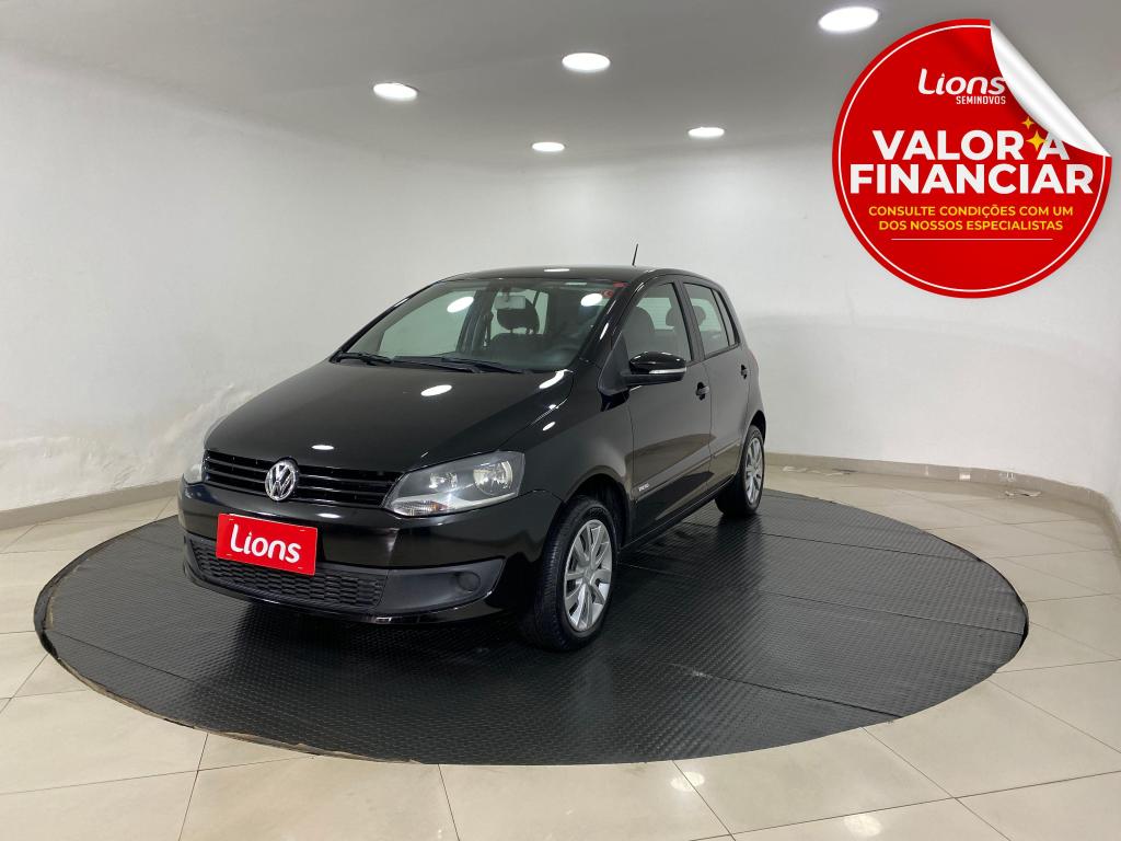 Volkswagen Fox 1.0 Tec Total Flex 2014