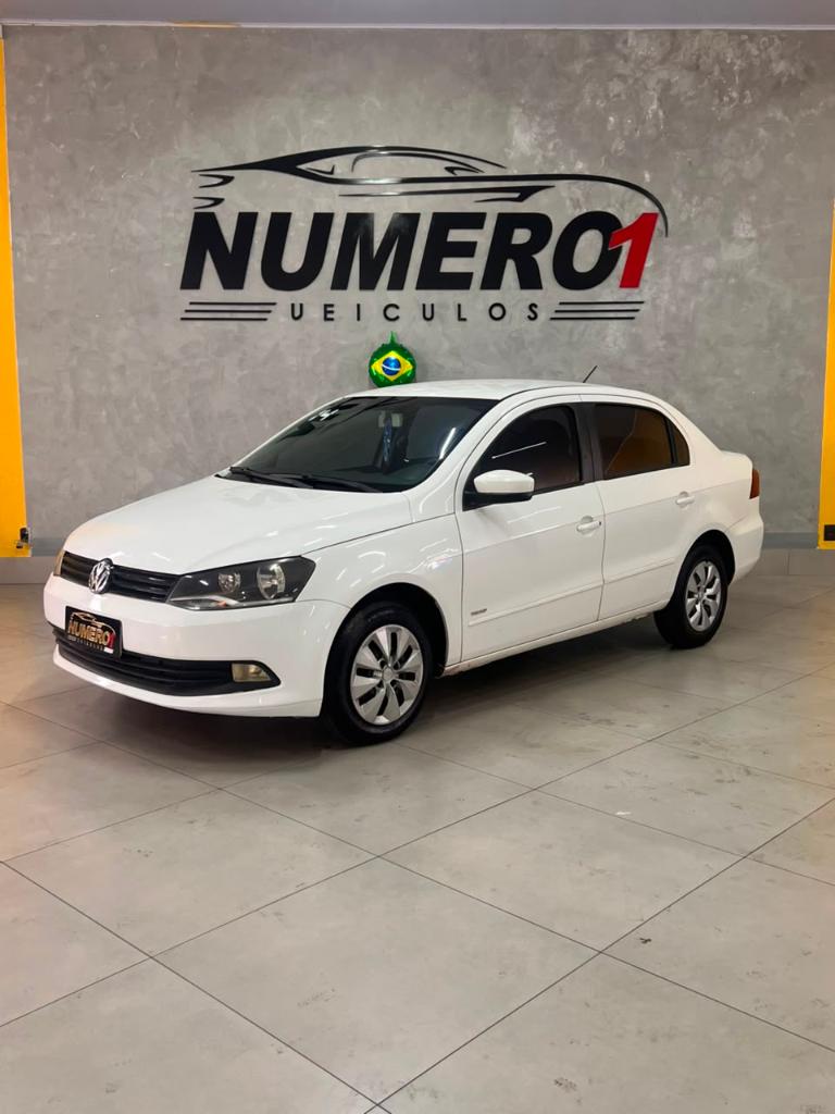 Volkswagen Voyage 2014