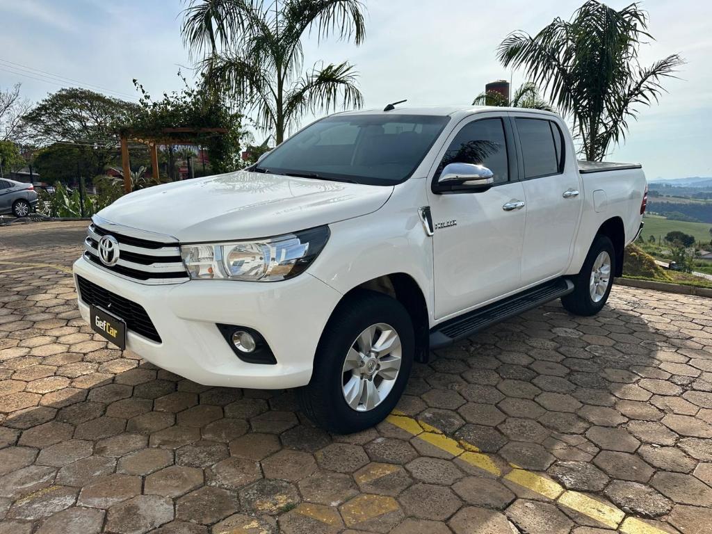 Toyota Hilux 2.7 SRV 4X2 CD 16V FLEX 4P AUTOMÁTICO 2017