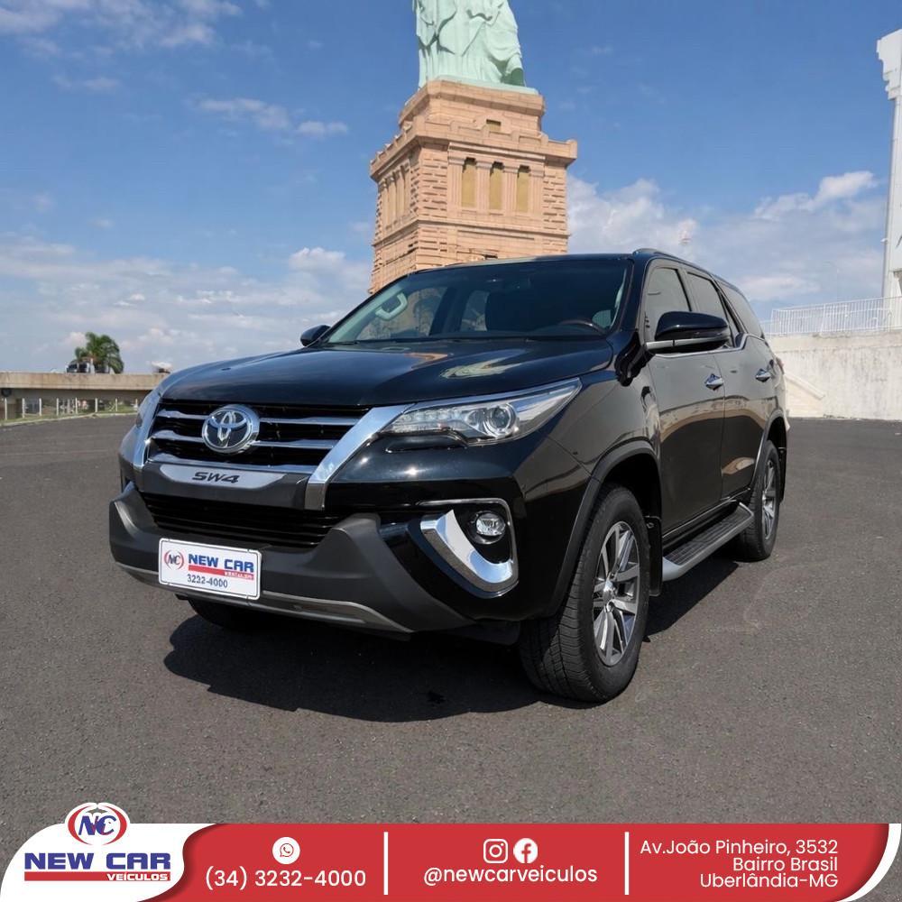 Toyota Hilux Sw4 Hilux SW4 SRX 4x4 2.8 TDI 16V Dies. Aut. 2020