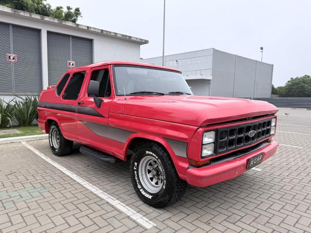 Ford F-1000 1984