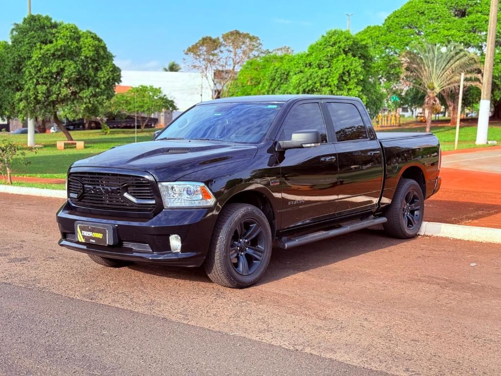 Ram Classic LARAMIE 5.7 CD V8 4X4 AUT. 2022