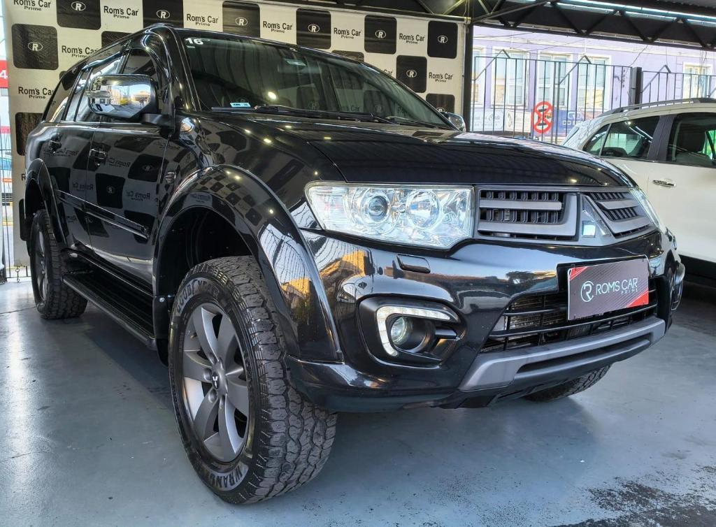 Mitsubishi Pajero 2016