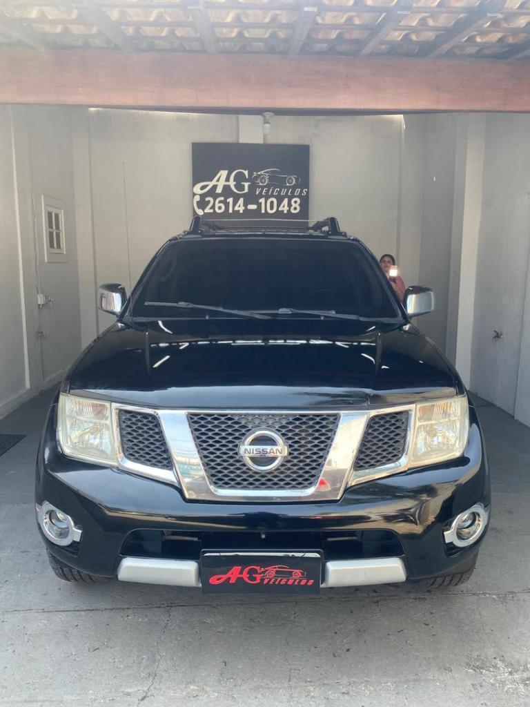 Nissan Frontier SL CD 4X4 2.5TB DIESEL AUT 2014