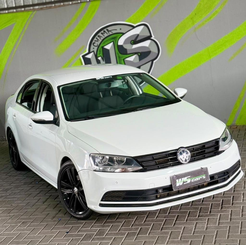 Volkswagen Jetta TRENDLINE 2.0 8V FLEX 2015