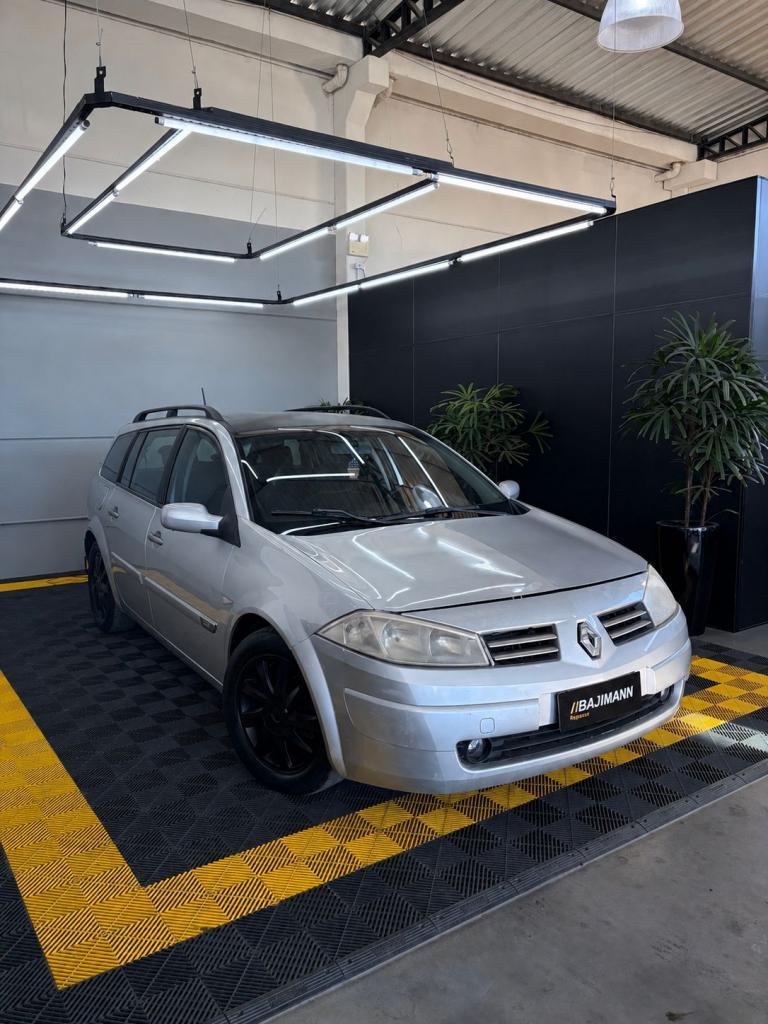 Renault Megane Megane Grand Tour Dynam. Hi-Flex 1.6 16V 2010