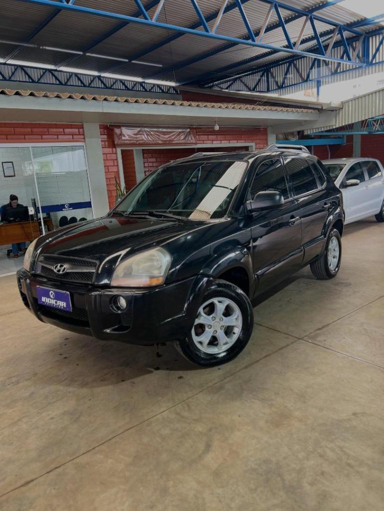 Hyundai Tucson (NAC) GL 4X2 2.0 16V MT 2012