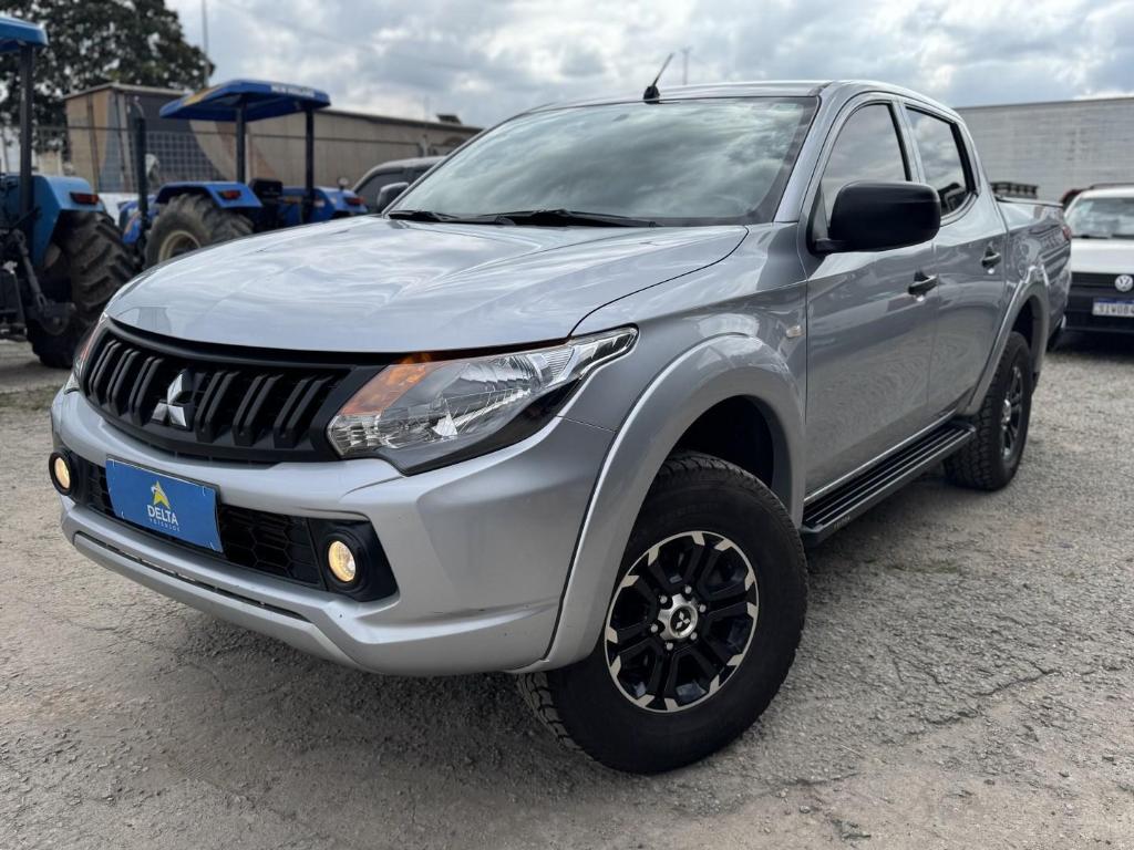 Mitsubishi L200 2023