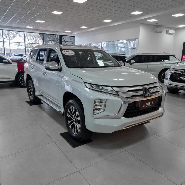 Mitsubishi Pajero SPORT HPE 2.4 TB 2021