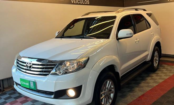 Toyota Hilux CD SR 4X2 2.7 16V/2.7 FLEX AUT. 2015