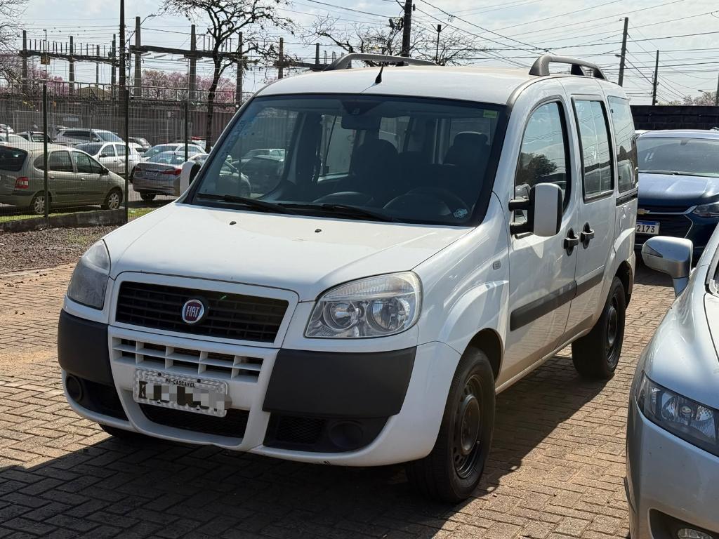 Fiat Doblo Doblo ESSENCE 1.8 Flex 16V 5p 2017