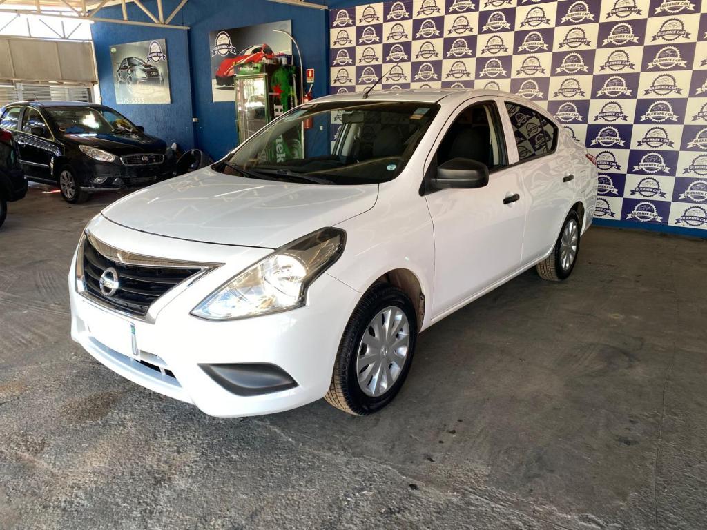 Nissan Versa 2021