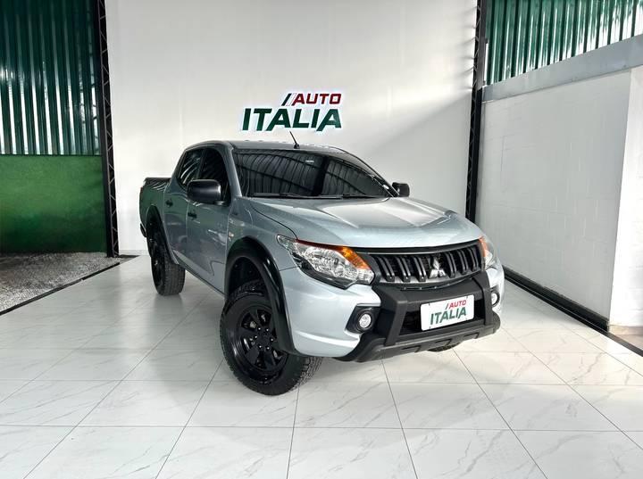 Mitsubishi L200 L200 Tri. Outd. GLX 2.4 CD 4x4 Die. Mec. 2024