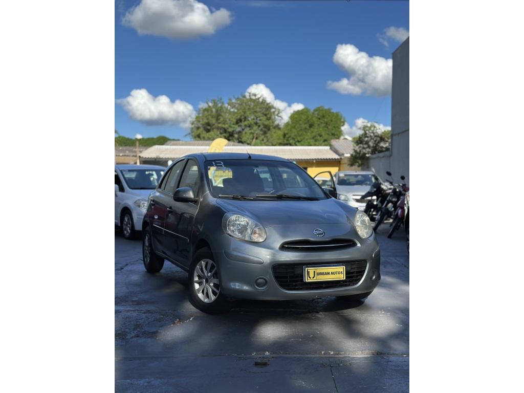 Nissan March 1.0 MT FLEX 2013