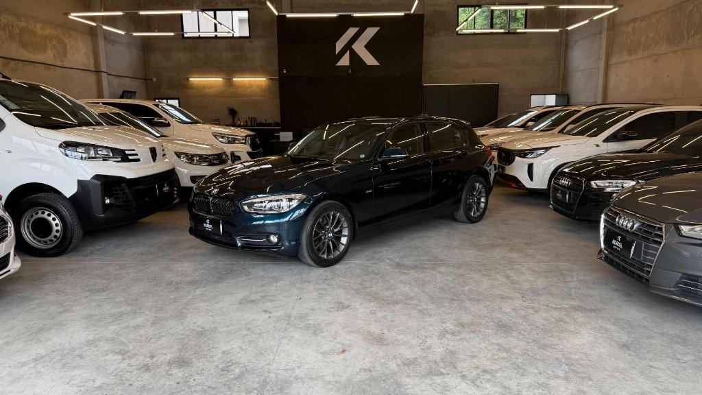 BMW 120I SPORT 2.0 AT 2016
