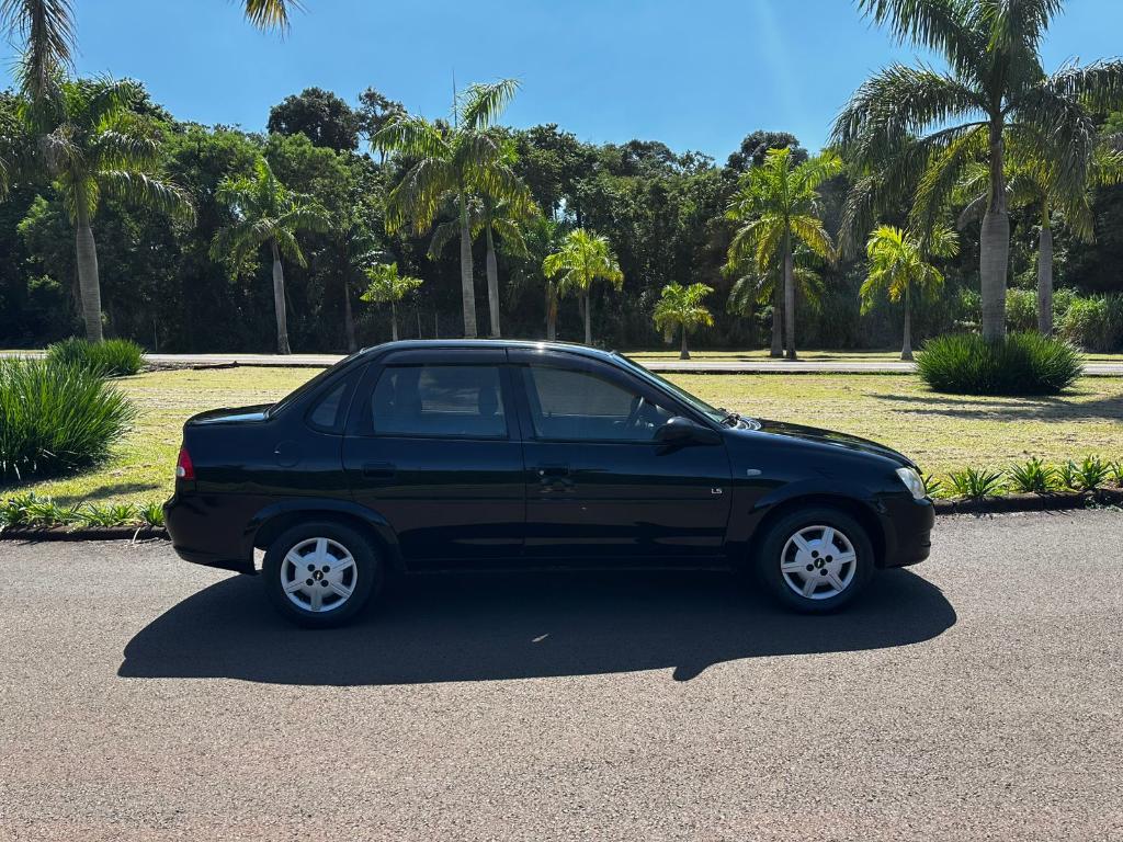 Chevrolet Classic ADVANTAGE 1.0 VHC FLEXPOWER 4P 2011