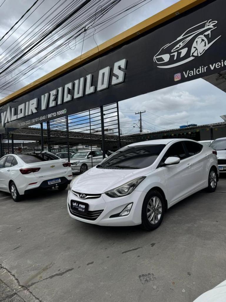 Hyundai Elantra Elantra GLS 2.0 16V Flex Aut. 2015