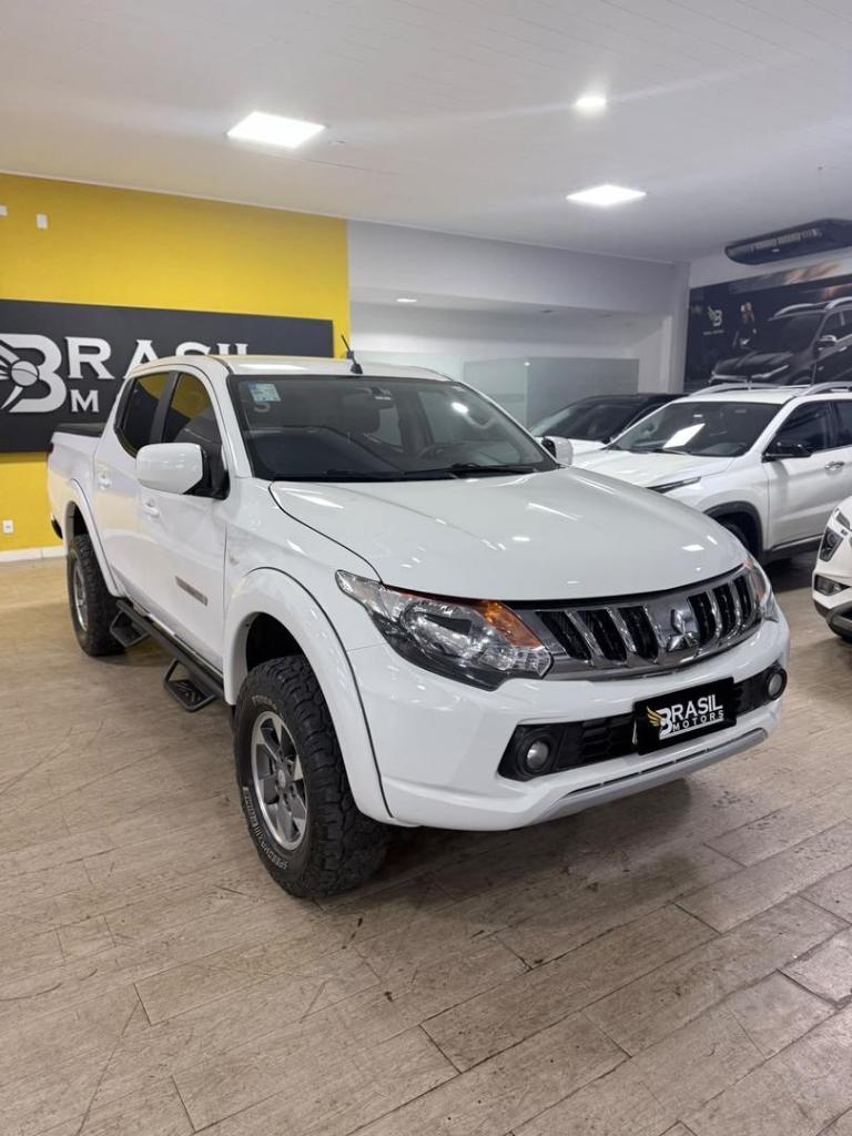 Mitsubishi L200 2.4 D Triton Gl 4wd 2023