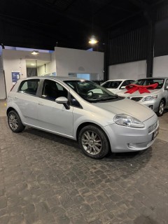 Foto do veículo Fiat Punto Essence 1.6 Flex 16v 5p