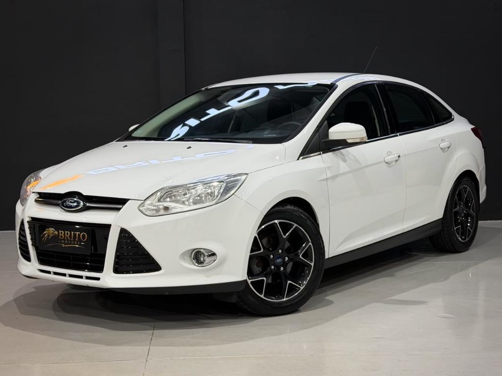 Ford Focus 2.0 TITANIUM PLUS SEDAN 16V FLEX 4P POWERSHIFT 2015