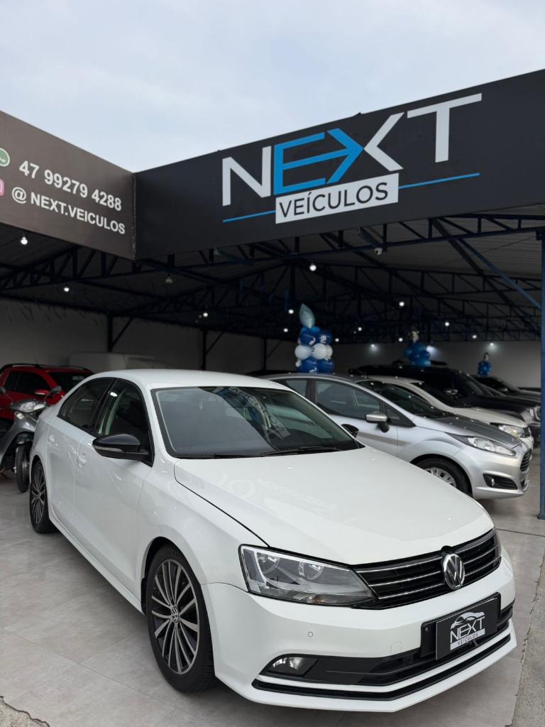 Volkswagen Jetta JETTA Comfortline 1.4 TSI 16V 4p Aut. 2016