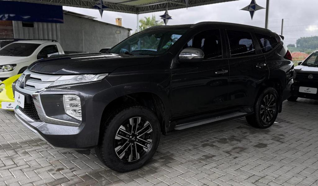 Mitsubishi Pajero 2021