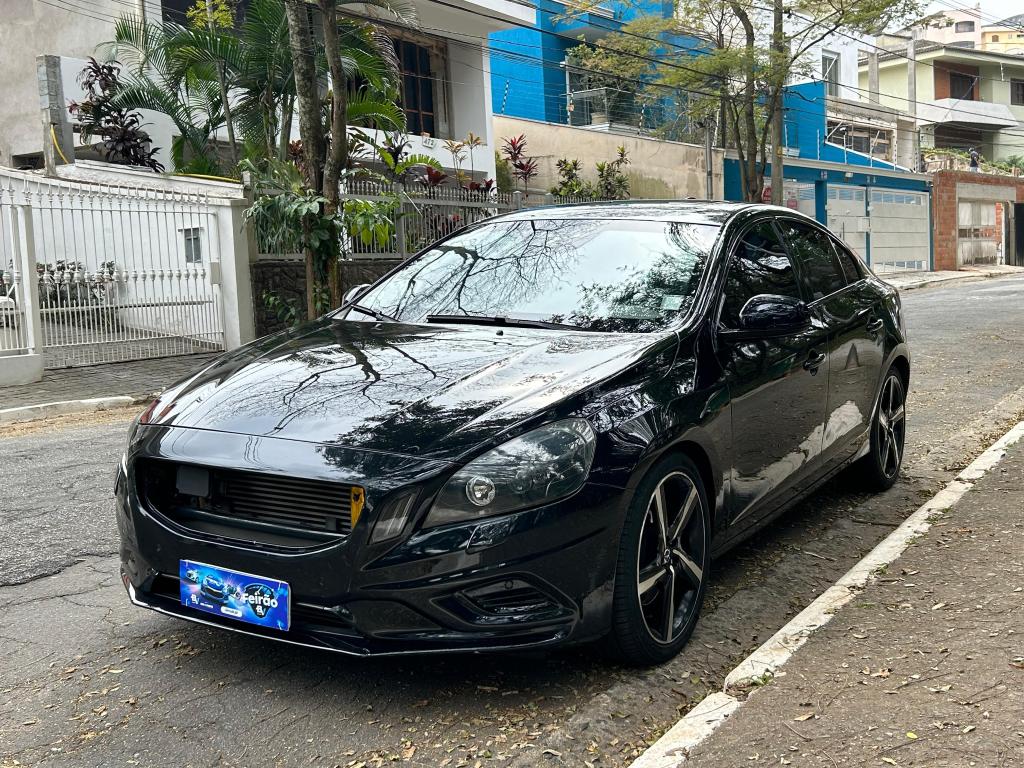 Volvo S60 S60 T-6 R-DESIGN 3.0 AWD 4p 2013