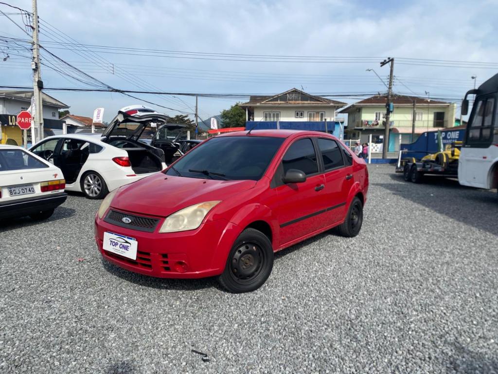 Ford Fiesta Fiesta Sedan 1.0 8V Flex 4p 2008