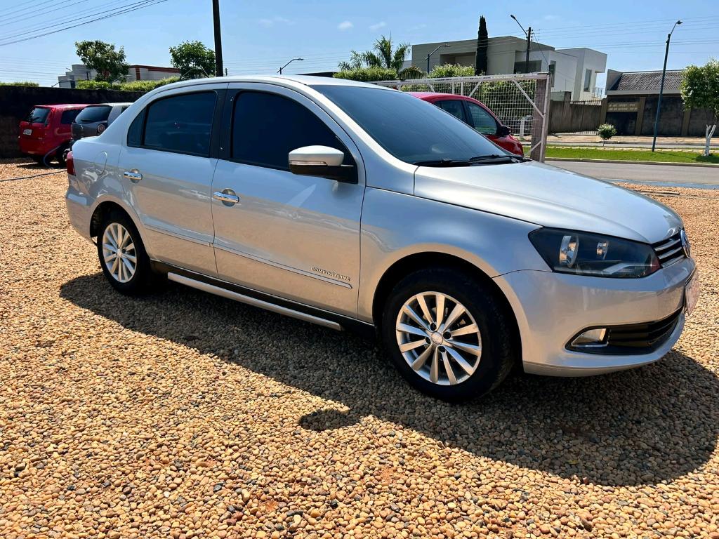 Volkswagen Voyage 1.6 Vht Total Flex Comfortline 2015