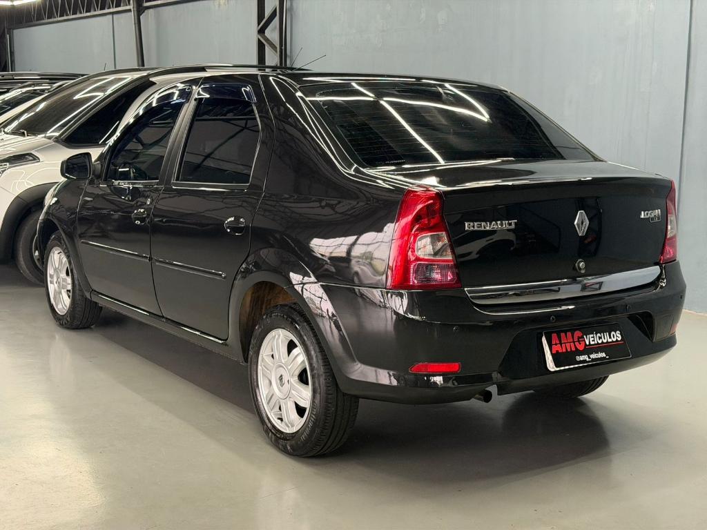Renault Logan 2012