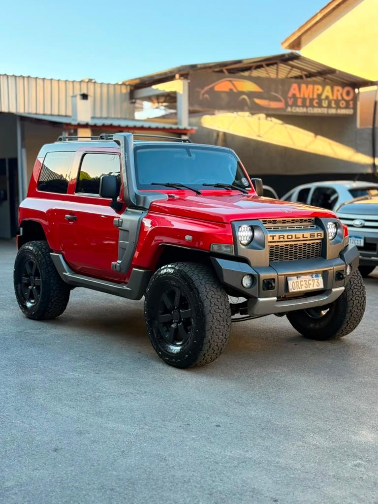 Troller T4 2015