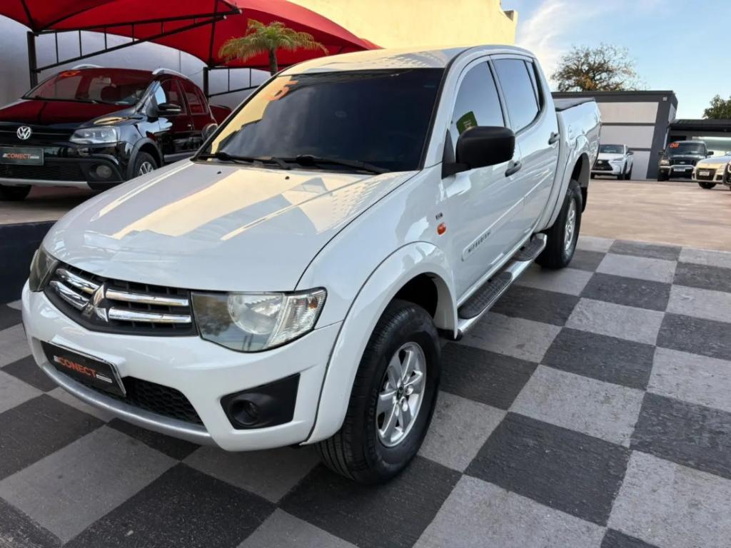 Mitsubishi L200 Triton 2.4 Flex Hls 2015