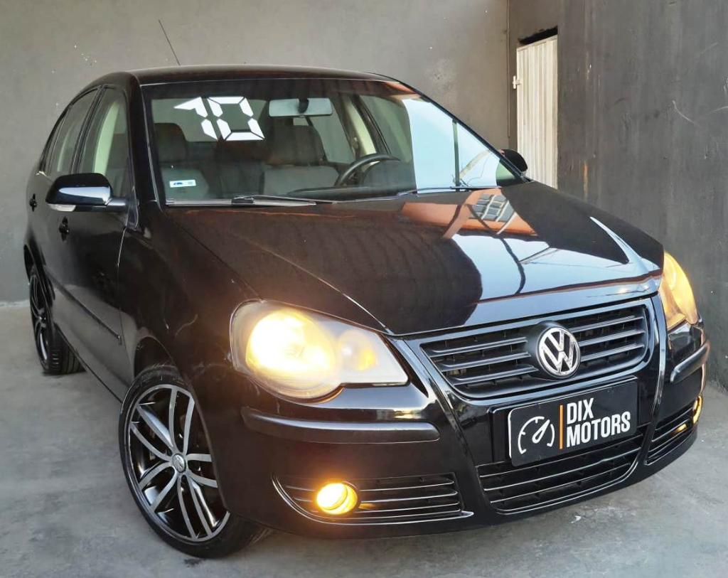 Volkswagen Polo Polo Sedan 1.6 Mi Total Flex 8V 4p 2011
