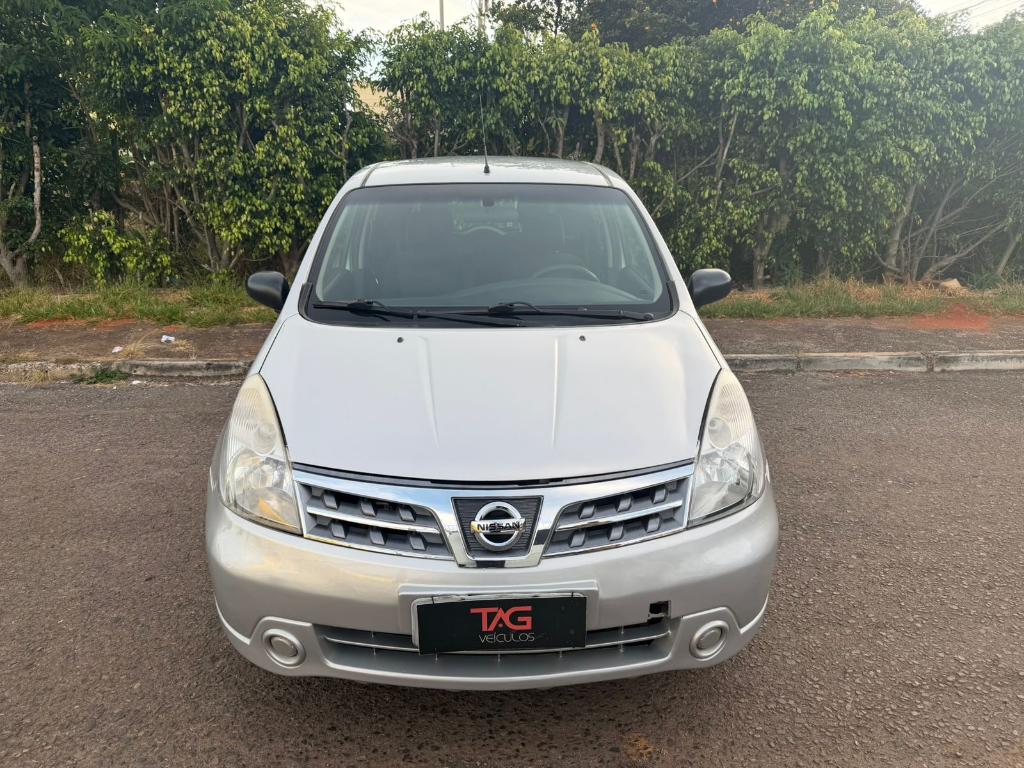 Nissan Livina LIVINA X-GEAR SL/X-GEAR 1.8 Flex F. Aut. 2013