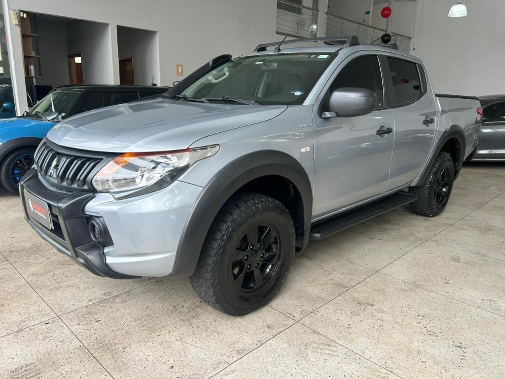 Mitsubishi L200 OTHERS 2023
