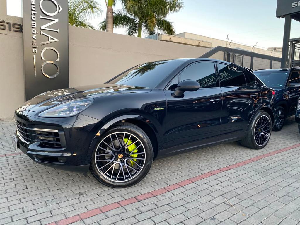 Porsche Cayenne 2021