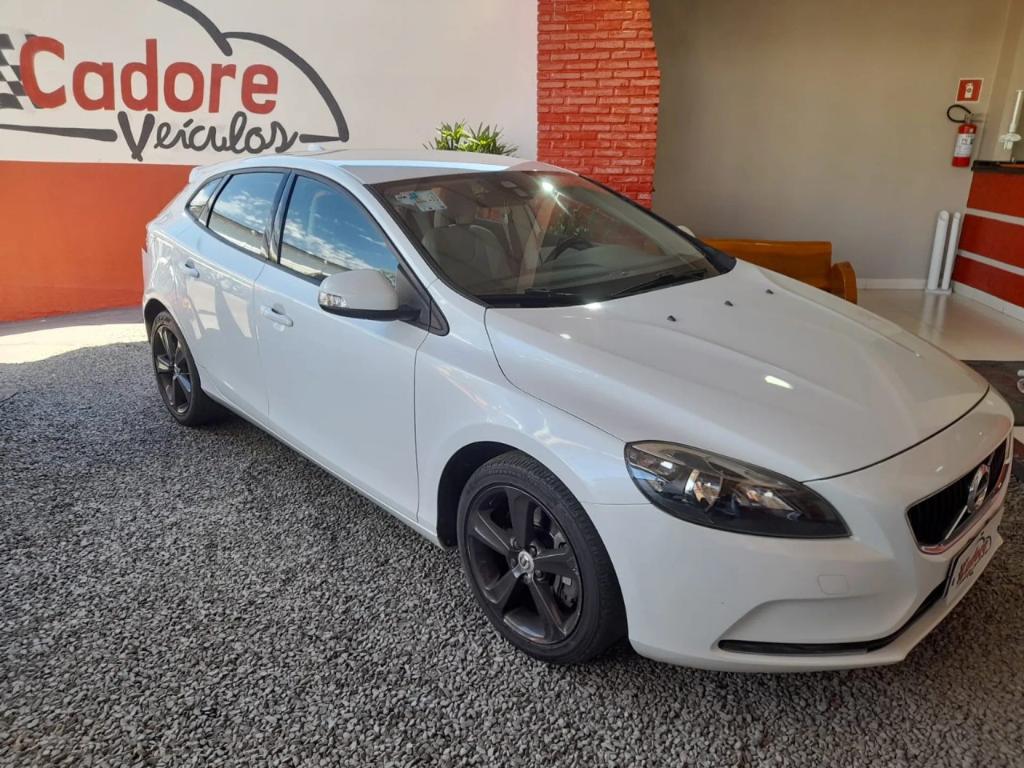 Volvo V40 2.0 2018
