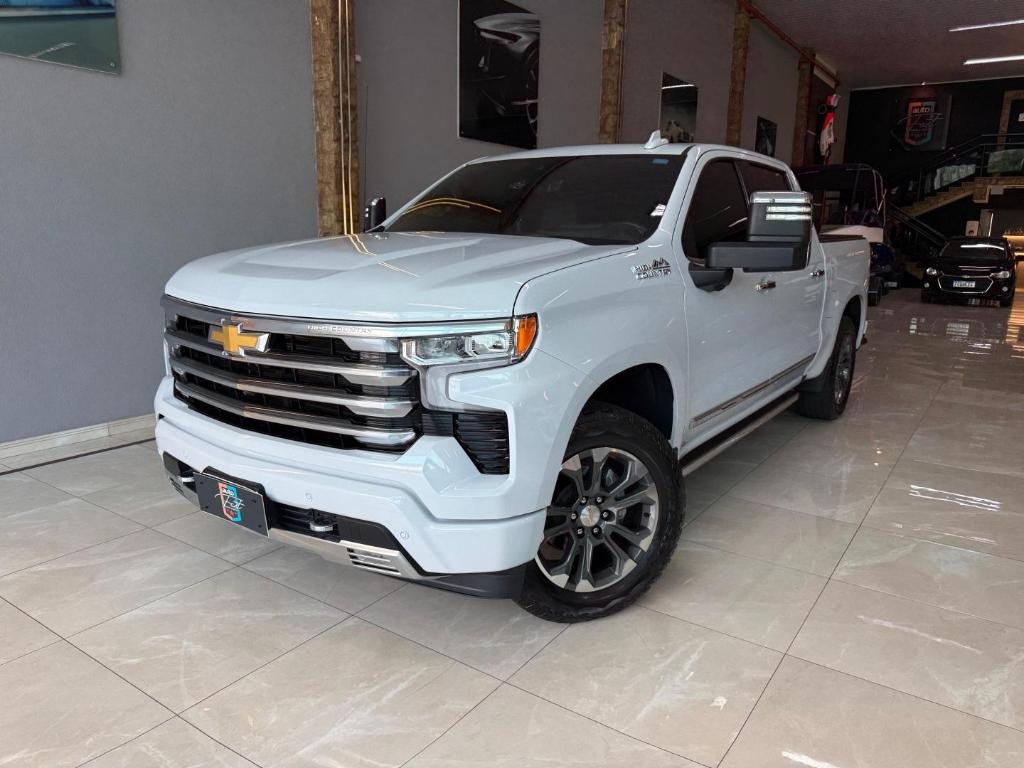 Chevrolet Silverado Silverado High Country 5.3 V8 AWD Aut. 2026