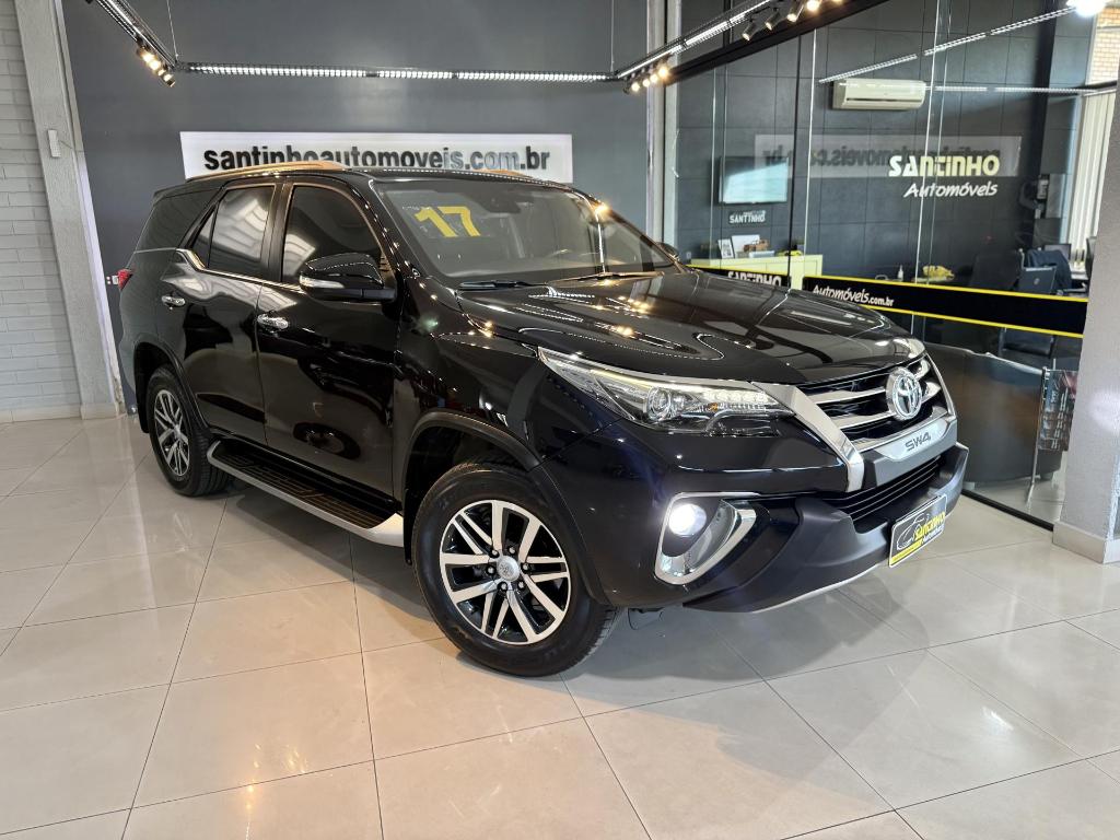 Toyota Hilux Sw4 SRX 4X4 2.8 TB 5LUG AT 2017