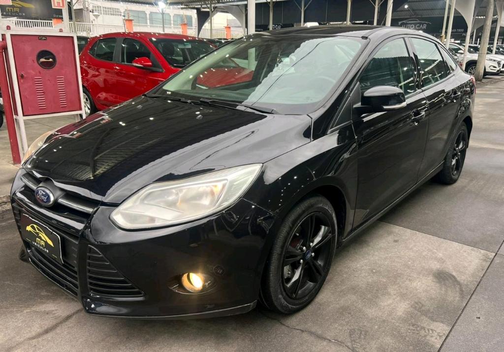 Ford Focus 2.0 SE PLUS SEDAN 16V FLEX 4P POWERSHIFT 2014