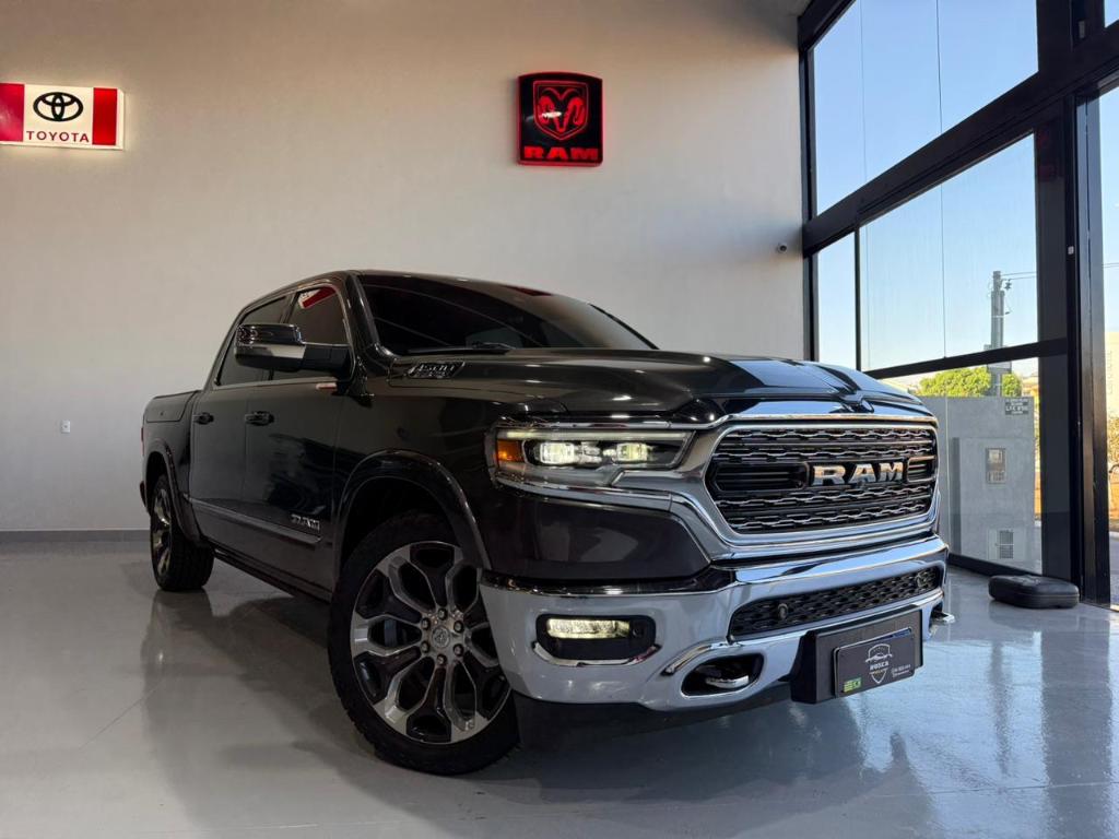 Ram 1500 1500 LIMITED 5.7 CD 4x4 Aut. 2023