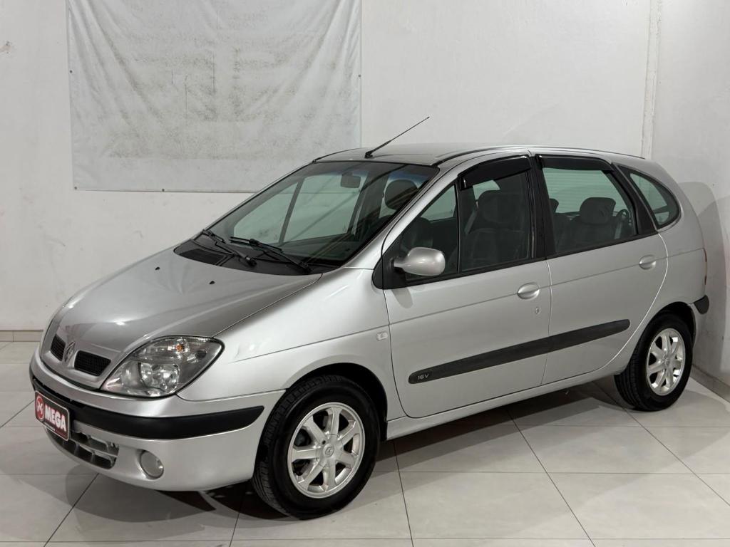Renault Scenic EXPRESSION 1.6 16V 2009