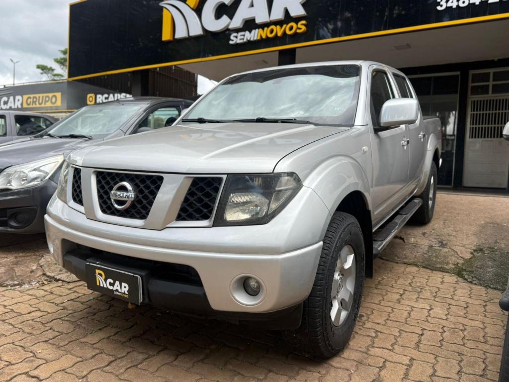 Nissan Frontier XE CD 4X4 2.5 TB DIESEL 2012